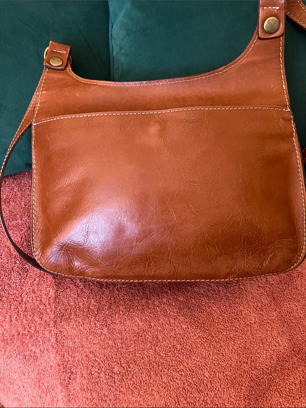Patricia Nash London Saddle Crossbody Bag Cognac/Tan - Picture 4 of 10